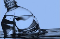 何必’瓶’ ‘水’相逢？